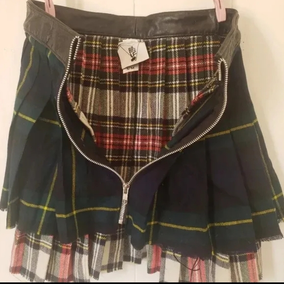 |Ragged Priest| Vintage Layered Tartan Plaid Pleated Zip Mini Skirt Grunge Punk - Picture 5 of 7